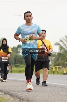 Runner Photo 2126828