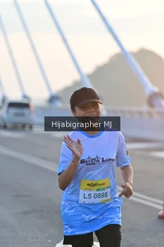 Runner Photo 2126947