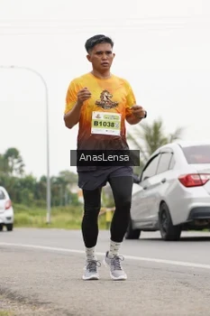 Runner Photo 2127050