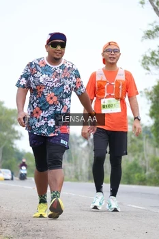 Runner Photo 2127111