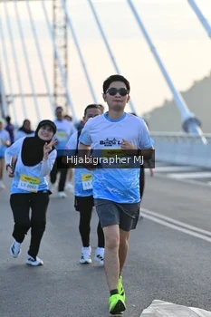 Runner Photo 2127187
