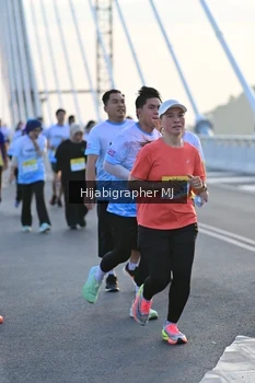 Runner Photo 2127676