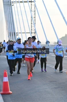 Runner Photo 2127956