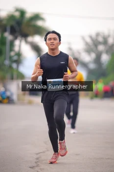 Runner Photo 2128190