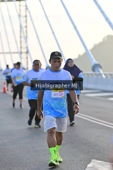 Runner Photo 2128357