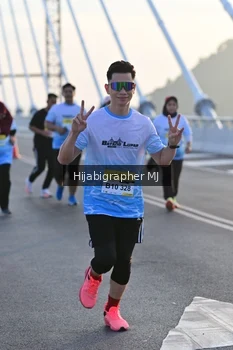 Runner Photo 2128448