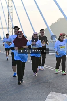 Runner Photo 2128482