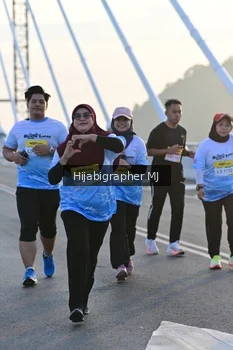 Runner Photo 2128484