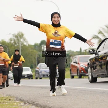 Runner Photo 2128500