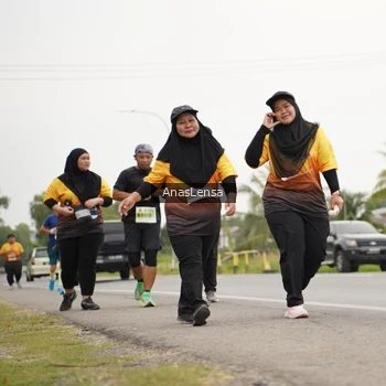 Runner Photo 2128615