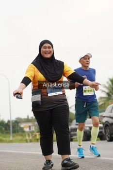 Runner Photo 2128710