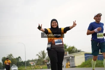 Runner Photo 2128736