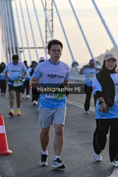 Runner Photo 2128799