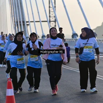 Runner Photo 2128918