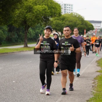 Runner Photo 2129129