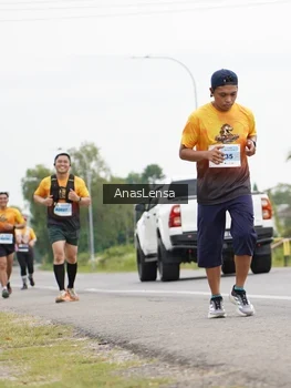 Runner Photo 2129224