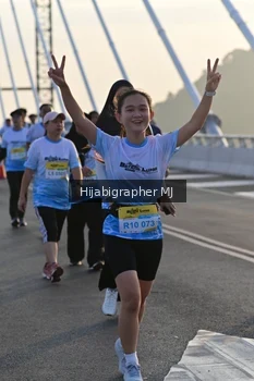 Runner Photo 2129346