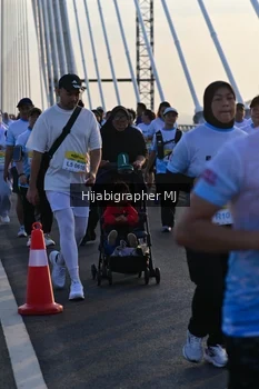 Runner Photo 2129396