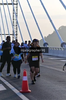 Runner Photo 2129548