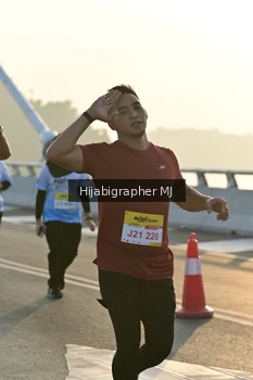 Runner Photo 2129622