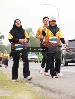Runner Photo 2129623