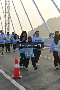 Runner Photo 2129679
