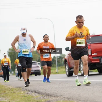 Runner Photo 2129860