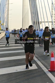 Runner Photo 2130026