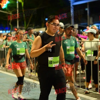 Runner Photo 213004