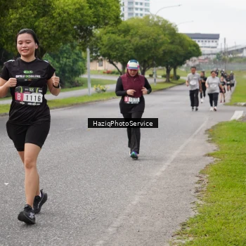 Runner Photo 2130716