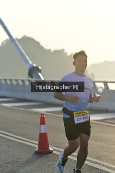 Runner Photo 2132046