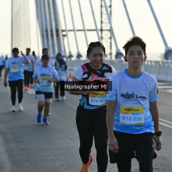 Runner Photo 2132075