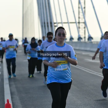 Runner Photo 2132156