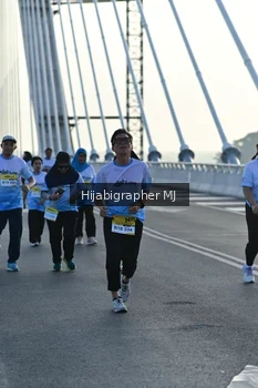 Runner Photo 2132167