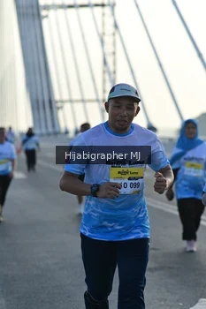 Runner Photo 2132186