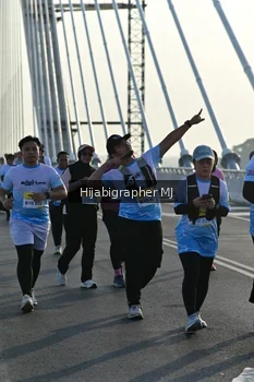Runner Photo 2132381