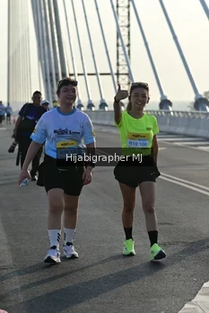 Runner Photo 2132460