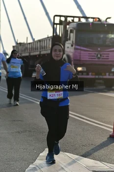 Runner Photo 2132519