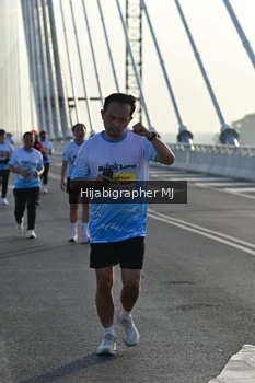 Runner Photo 2132599