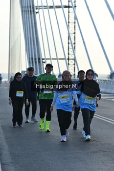 Runner Photo 2133057