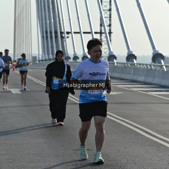 Runner Photo 2134011