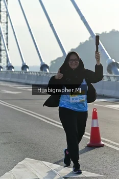 Runner Photo 2134092