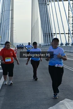 Runner Photo 2134156