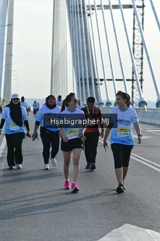 Runner Photo 2134200