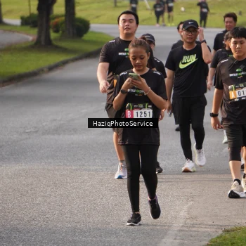 Runner Photo 2134241