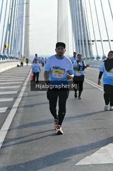 Runner Photo 2134260