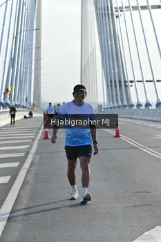 Runner Photo 2134306