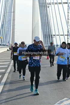 Runner Photo 2134316