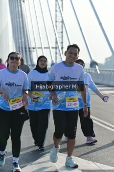Runner Photo 2134342
