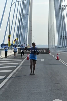Runner Photo 2134516